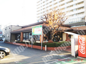 鶴見081：ロイヤルホスト鶴見店駐車場_03
